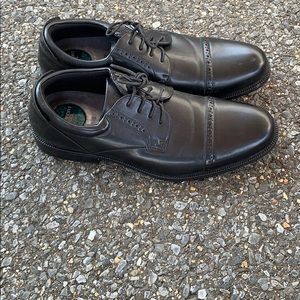 Men’s dress shoes with gel insoles